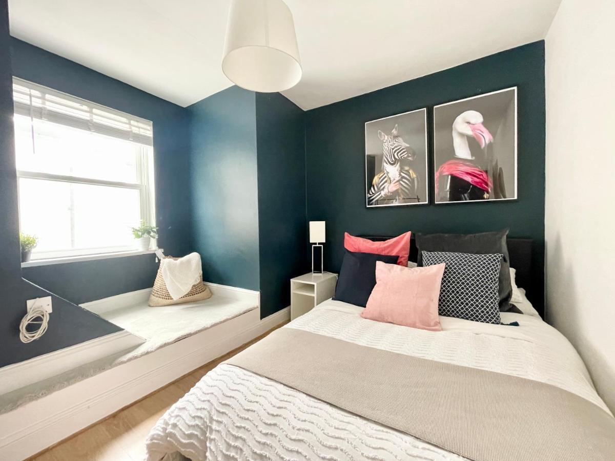 *New* Beautiful 2 Bedroom House In Central Location 런던 외부 사진
