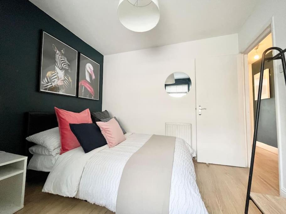 *New* Beautiful 2 Bedroom House In Central Location 런던 외부 사진