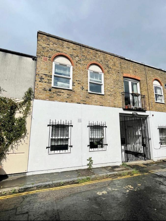 *New* Beautiful 2 Bedroom House In Central Location 런던 외부 사진